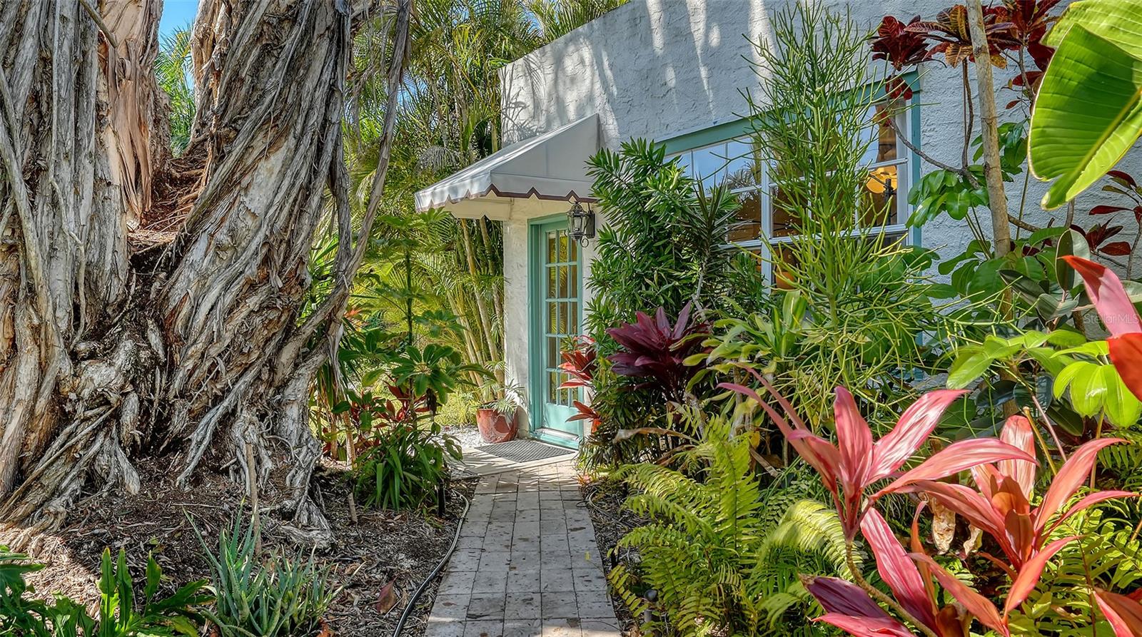 Image 45 of 62 For 547 Shore Drive