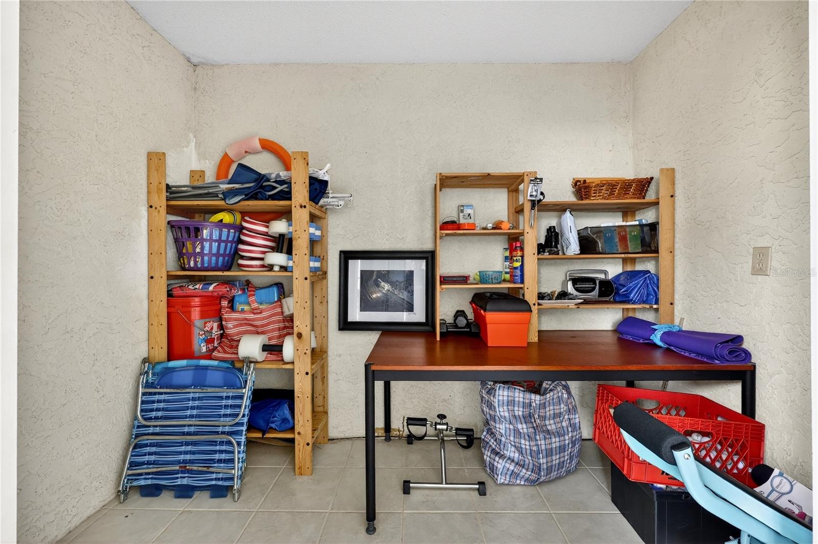 Image 16 of 32 For 521 Lakeside Drive 521