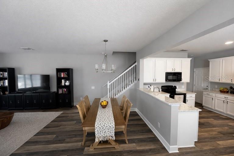 Image 6 of 28 For 6817 Charlotte Harbor Way