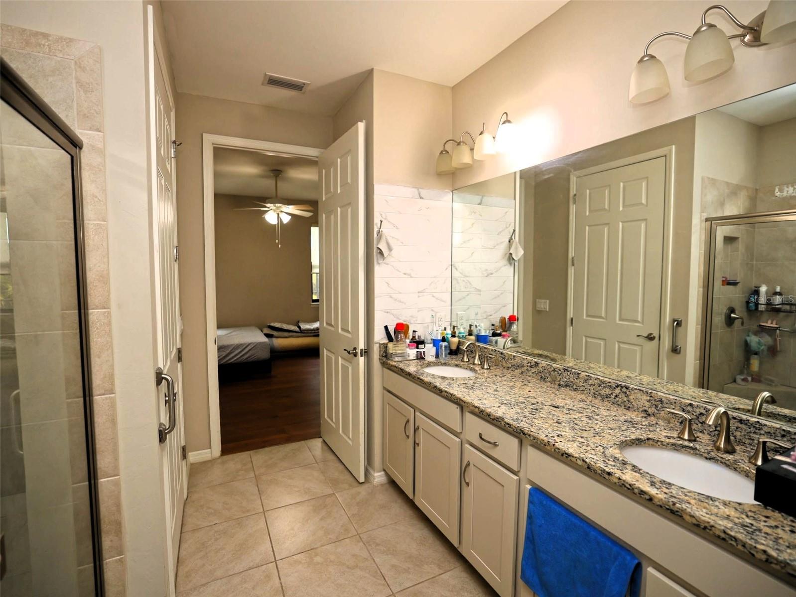 Image 16 of 37 For 11992 Blazing Star Drive