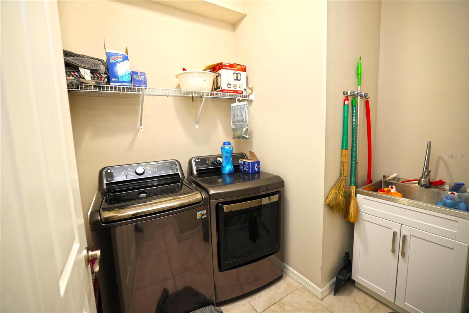 Image 22 of 37 For 11992 Blazing Star Drive