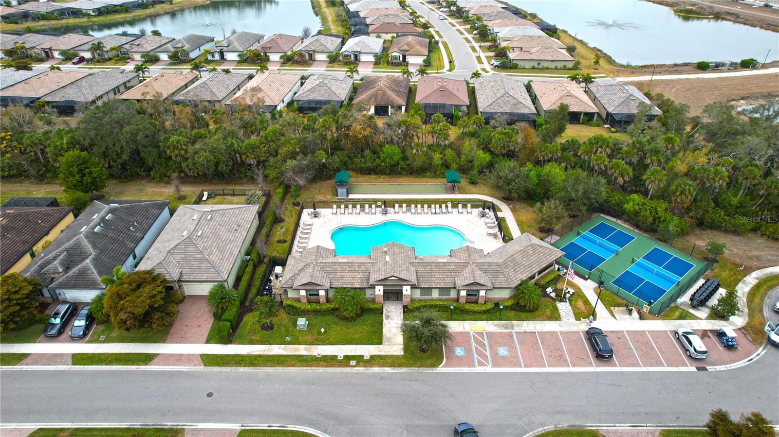 Image 31 of 37 For 11992 Blazing Star Drive