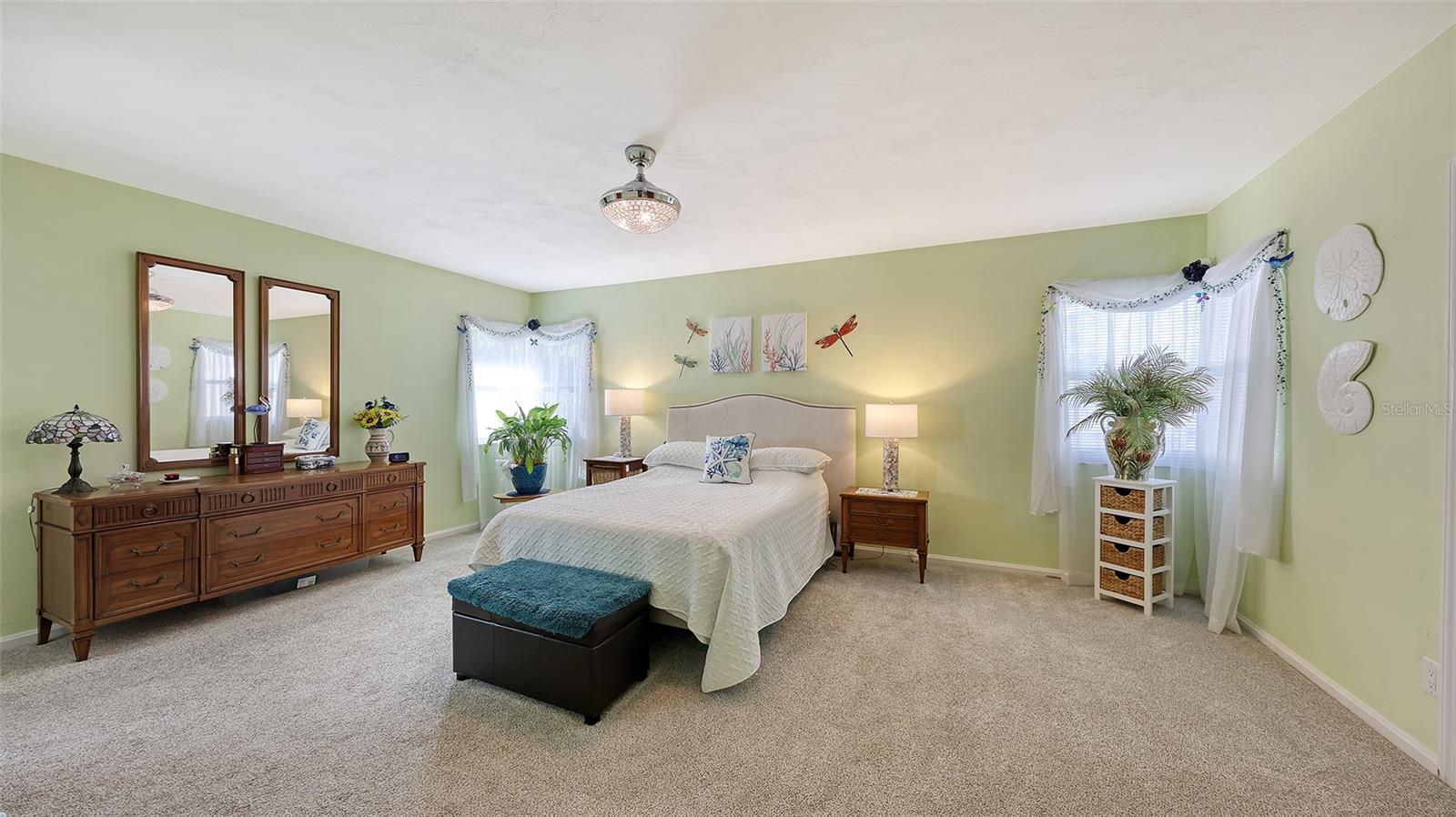 Image 10 of 40 For 844 Magellan Drive