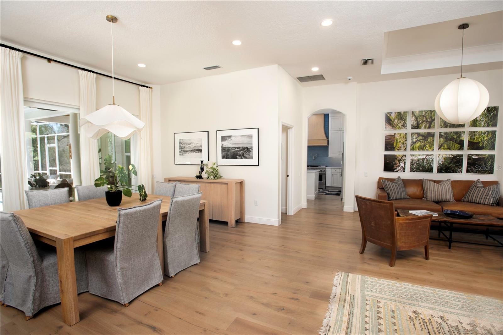 Image 11 of 37 For 4586 Del Sol Boulevard