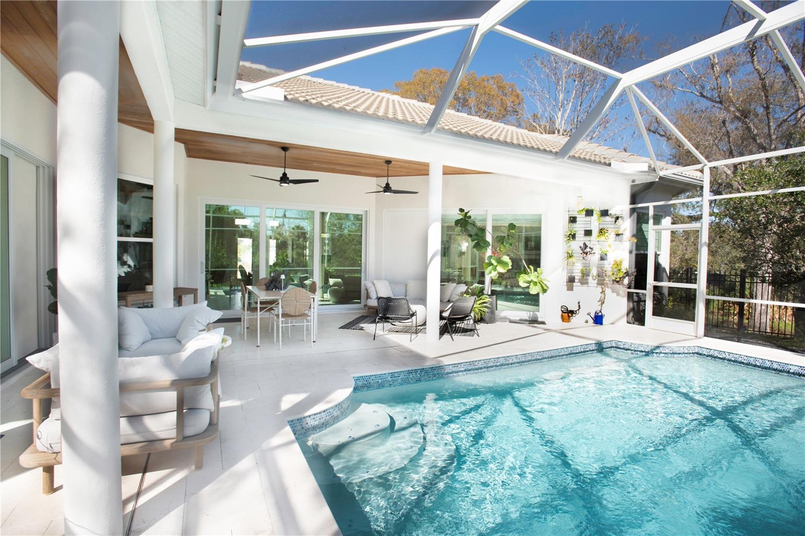 Image 15 of 37 For 4586 Del Sol Boulevard