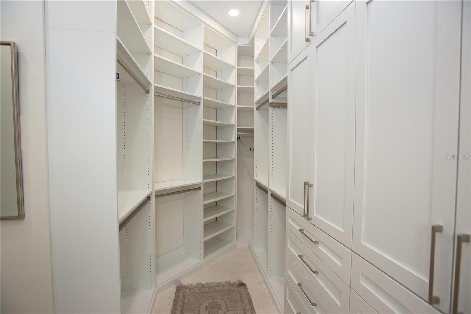 Image 23 of 37 For 4586 Del Sol Boulevard