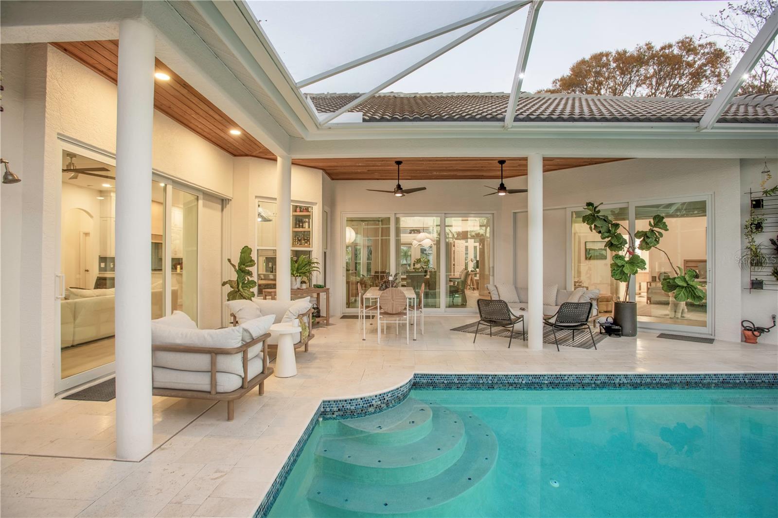 Image 5 of 37 For 4586 Del Sol Boulevard