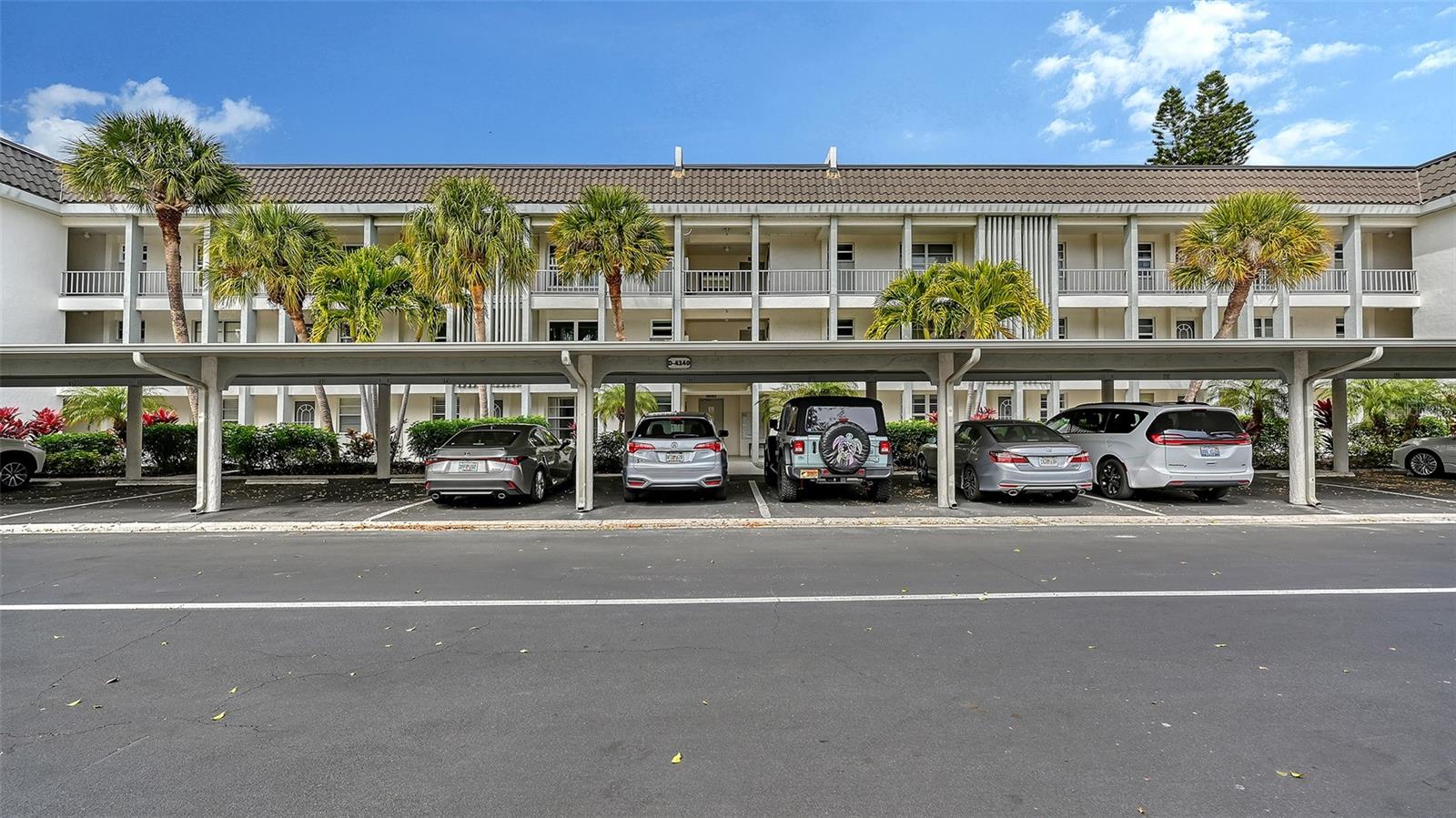 Image 26 of 69 For 4340 Falmouth Drive 206