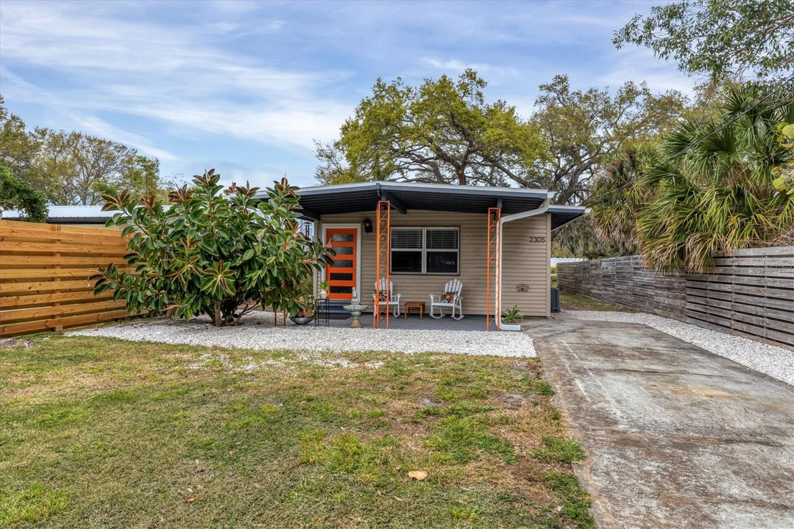 Details for 2305 Novus Street, SARASOTA, FL 34237