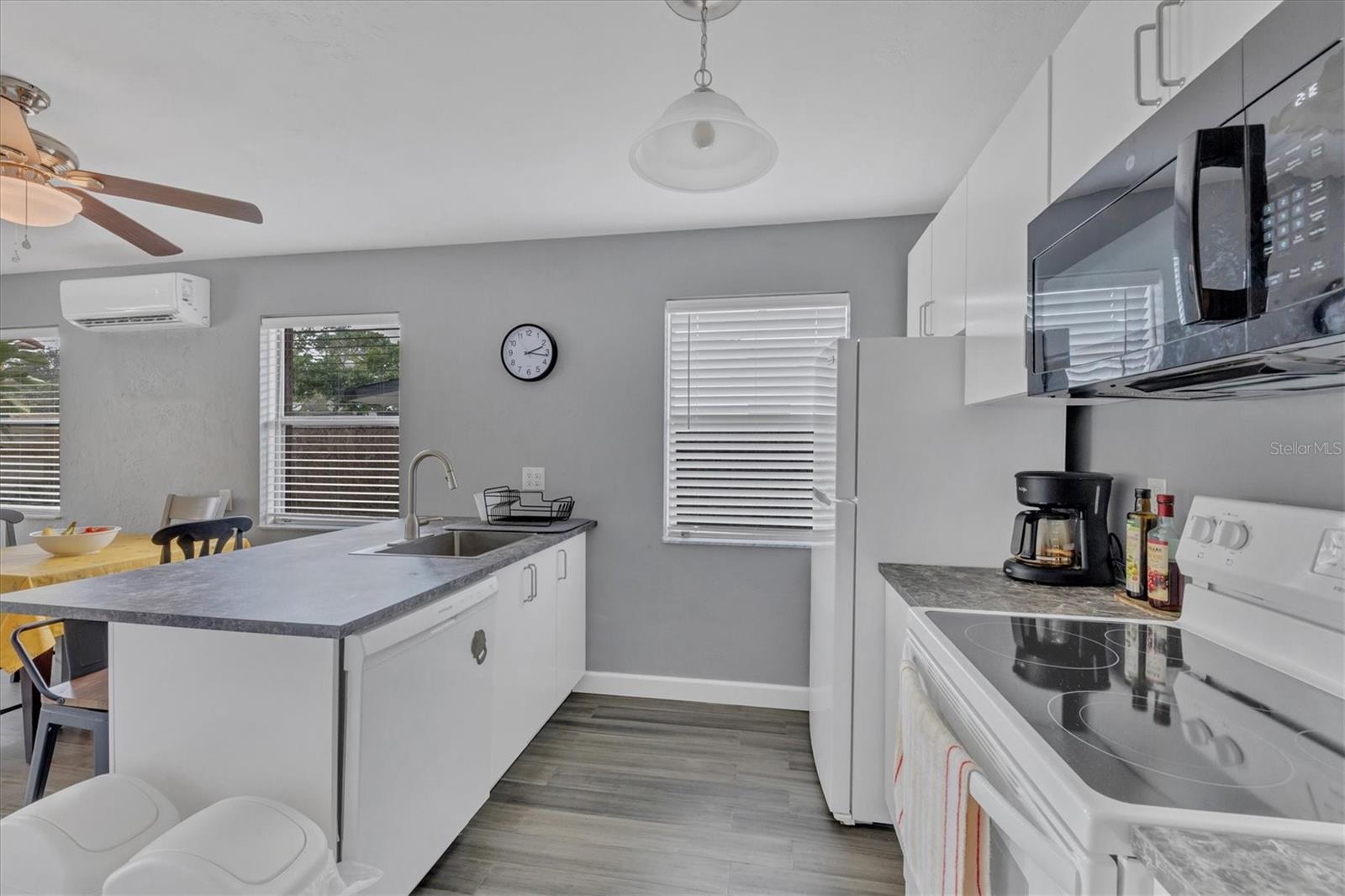 Image 18 of 28 For 2305 Novus Street