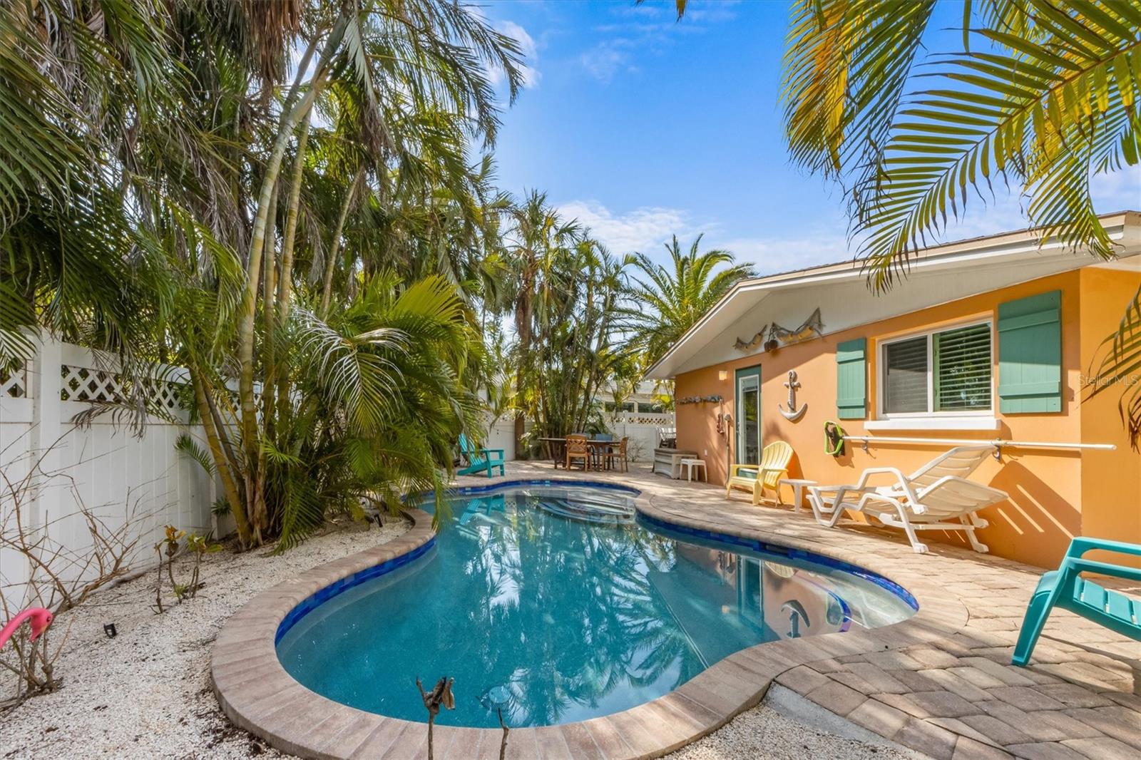 Image 20 of 35 For 5807 De Palmas Avenue