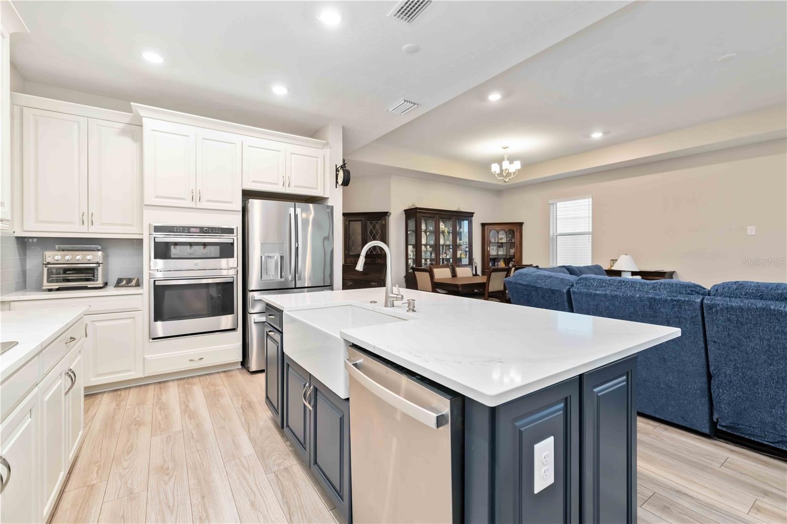 Image 19 of 49 For 17408 Savory Mist Circle