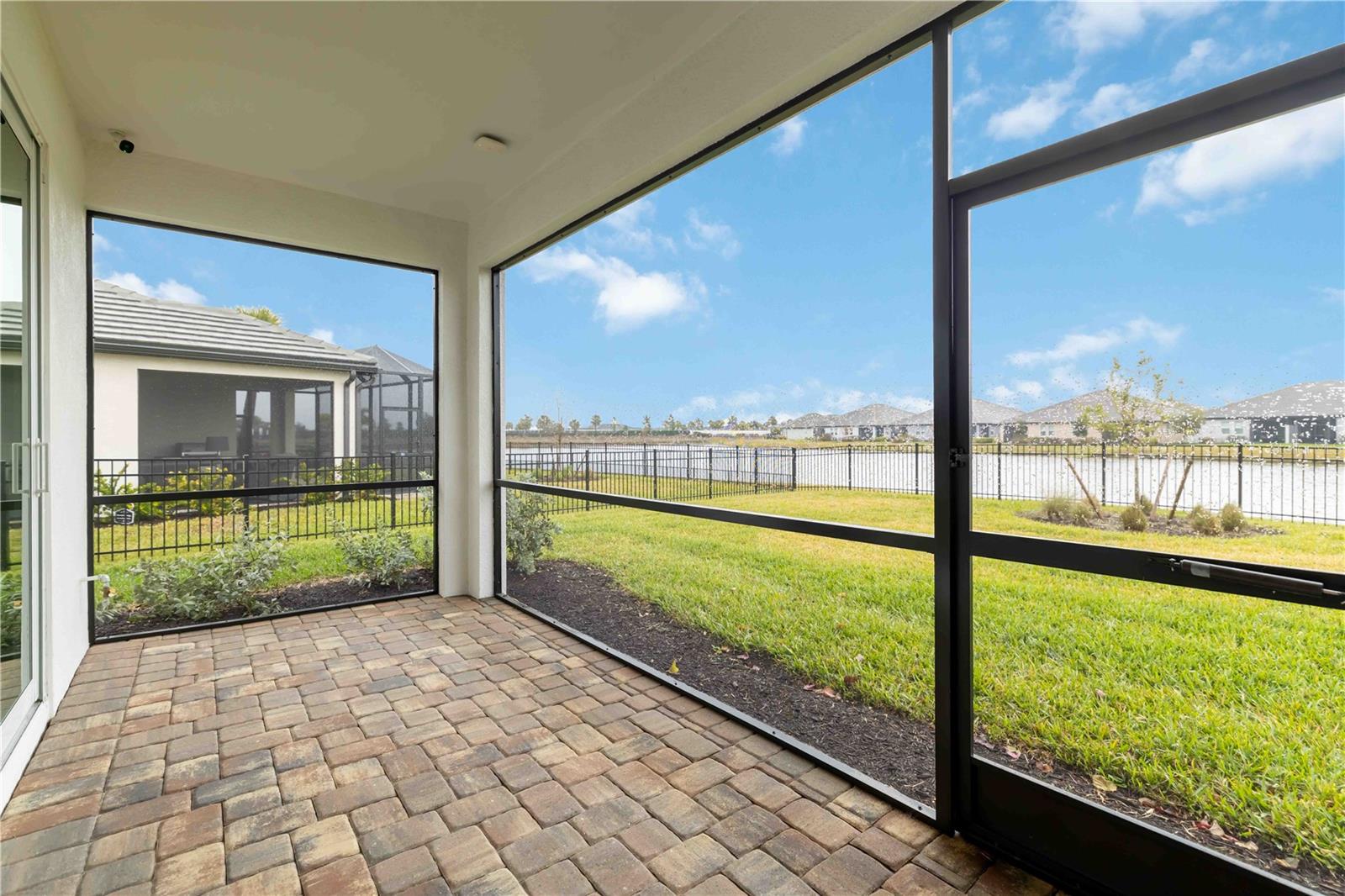 Image 35 of 49 For 17408 Savory Mist Circle