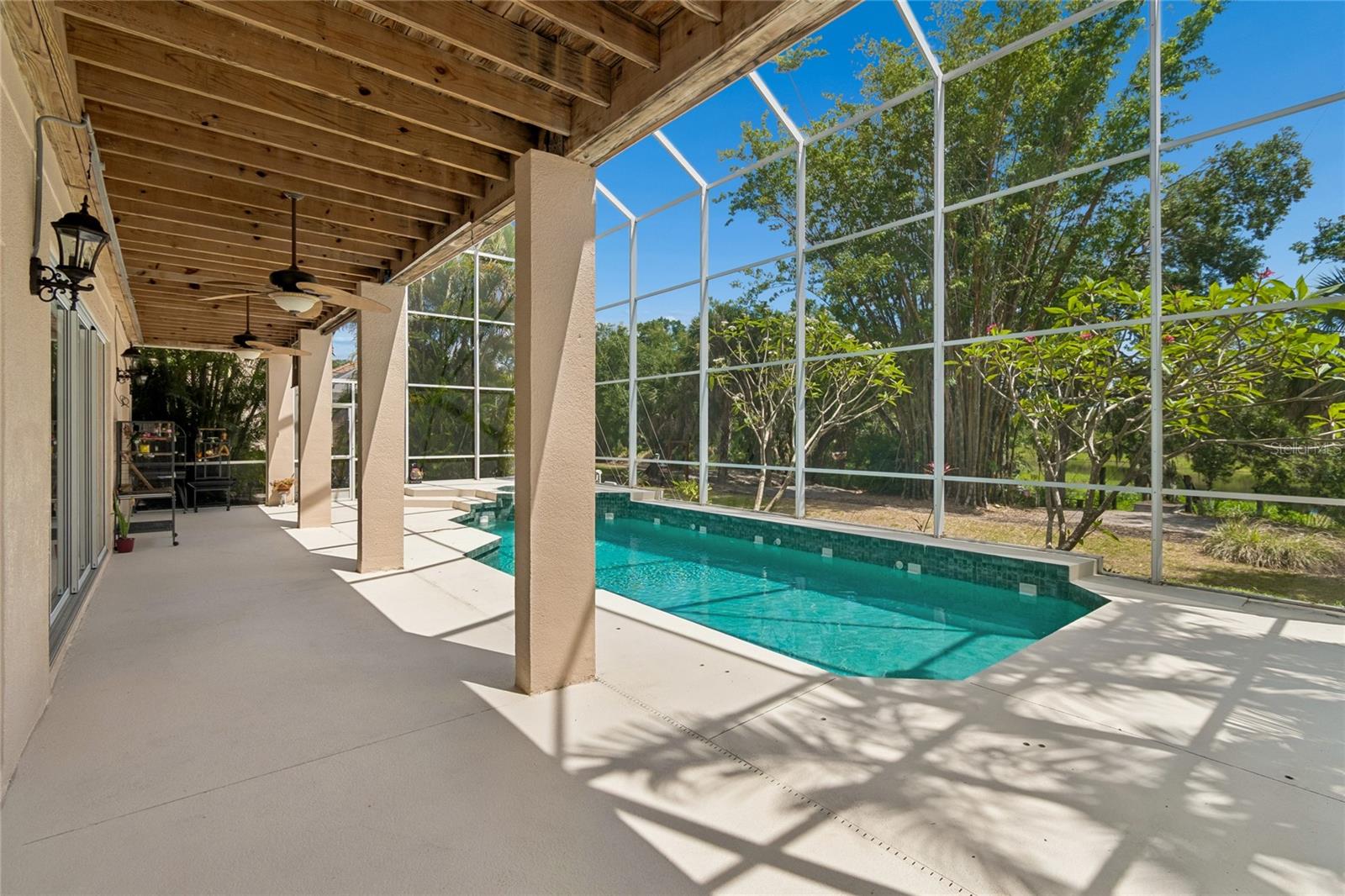 Image 14 of 26 For 7122 68th Drive E