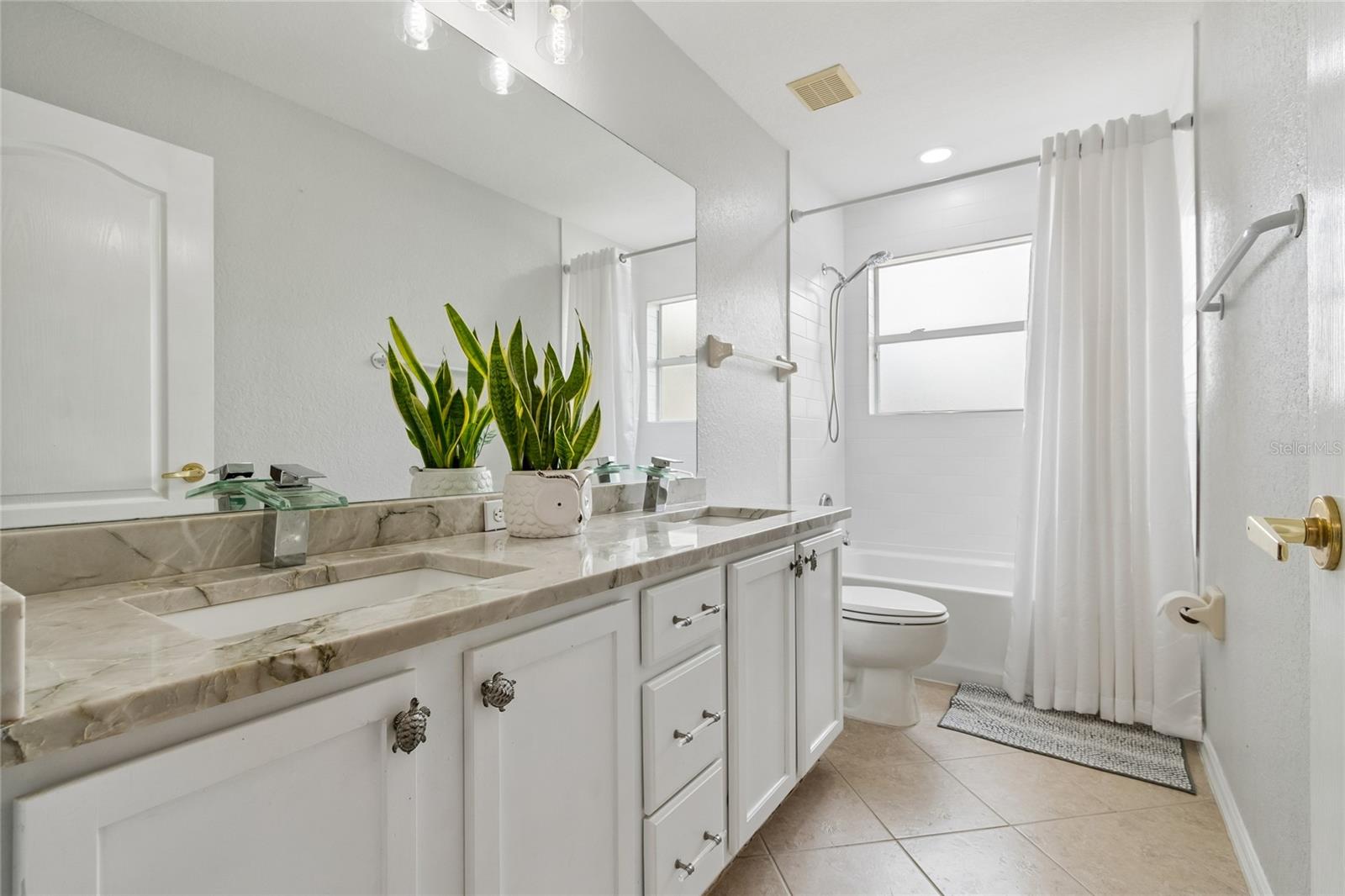 Image 8 of 26 For 7122 68th Drive E
