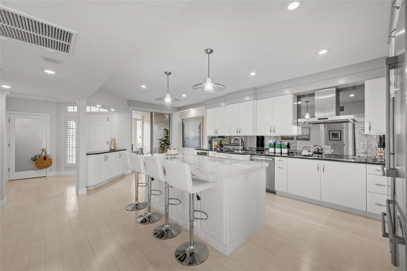 Image 16 of 47 For 1280 Dolphin Bay Way 402