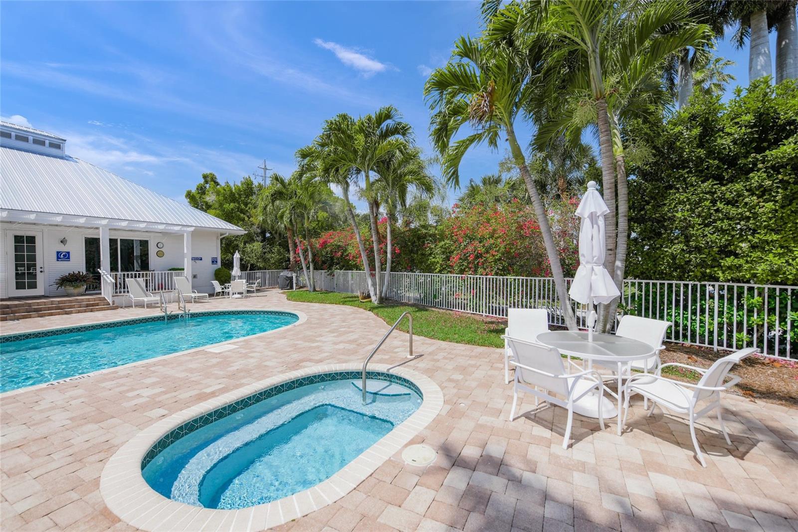 Image 8 of 47 For 1280 Dolphin Bay Way 402