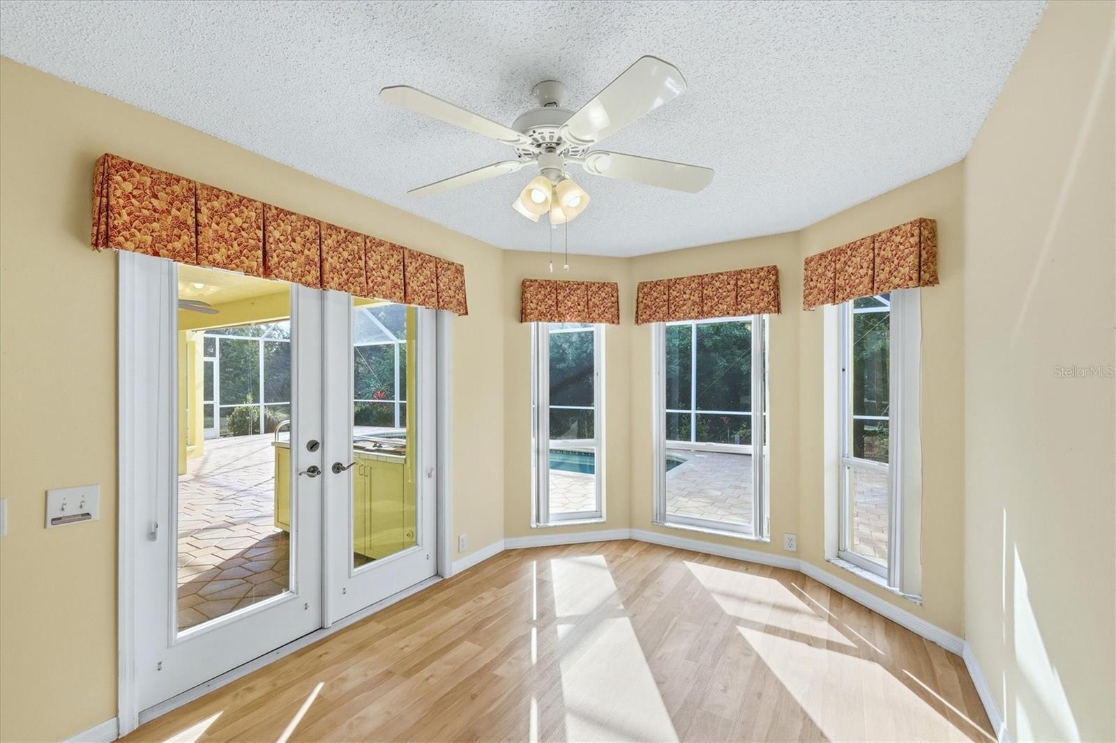 Image 18 of 41 For 1041 Beckley Circle