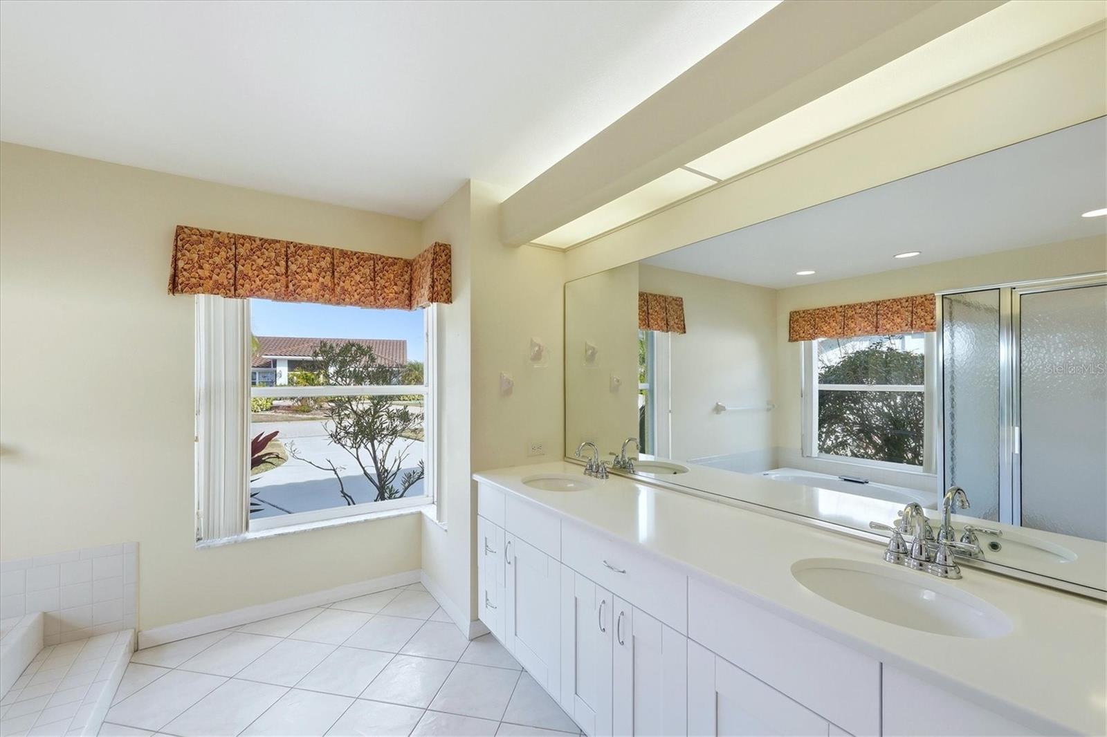 Image 19 of 41 For 1041 Beckley Circle