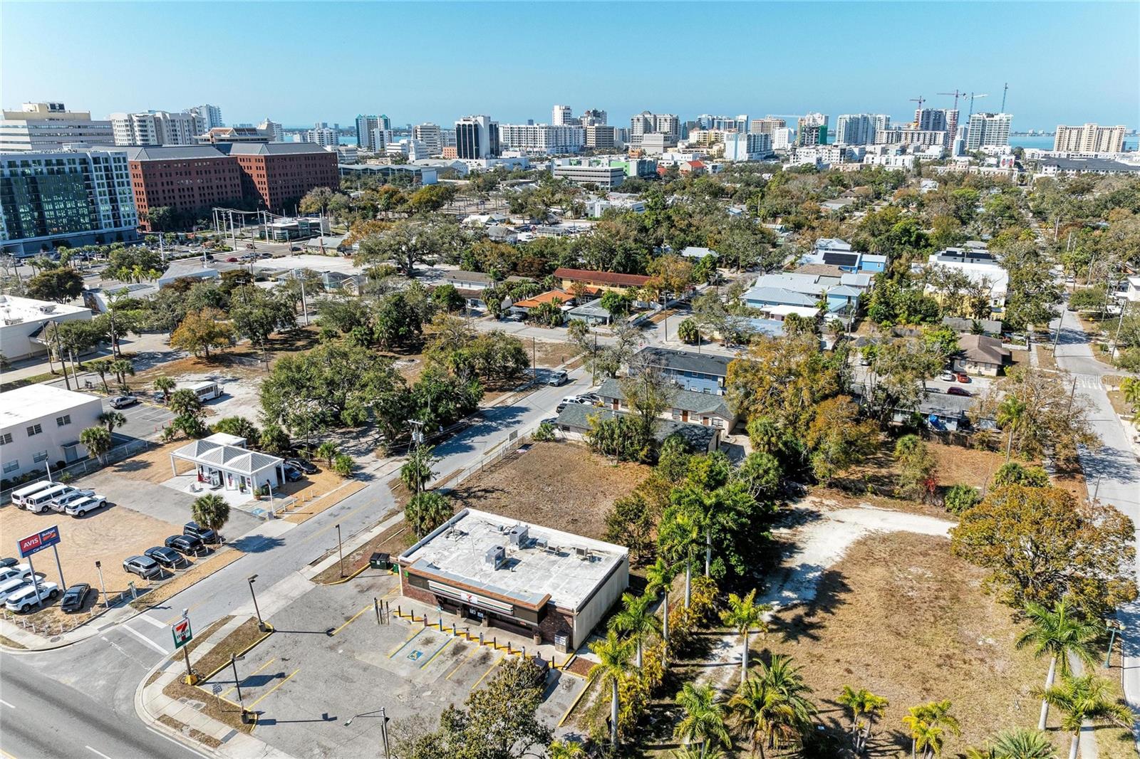 Image 10 of 25 For 1923 5th Street