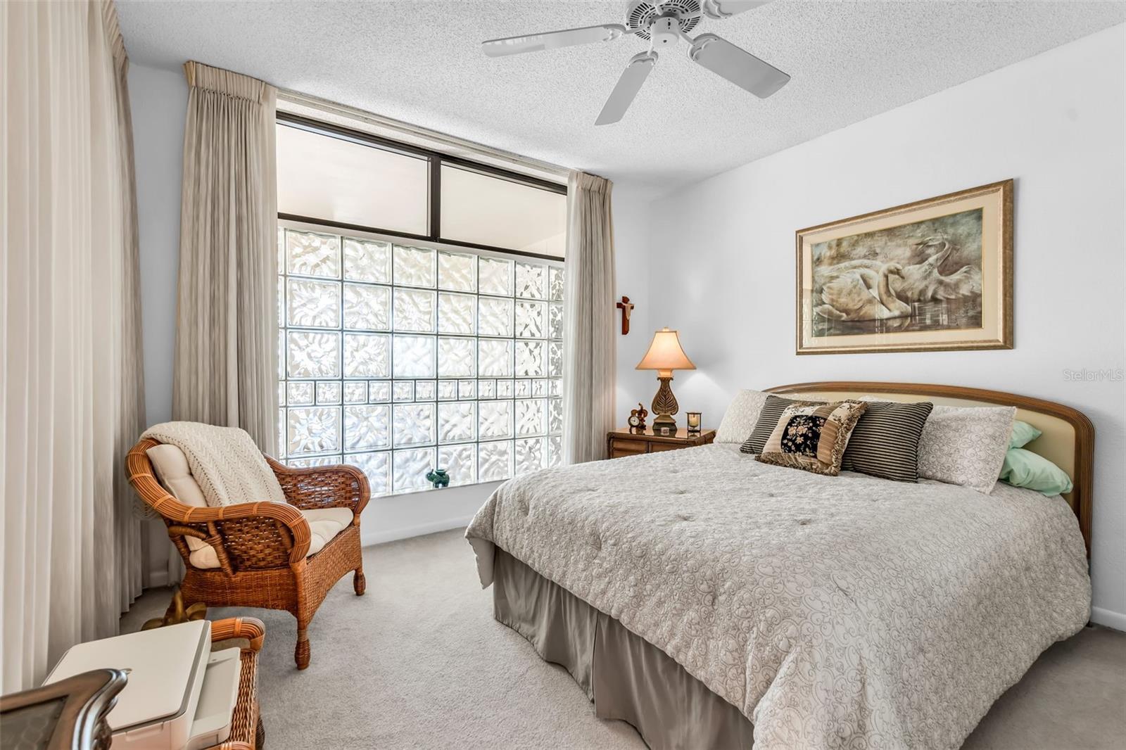 Image 41 of 69 For 2110 Harbourside Drive 523