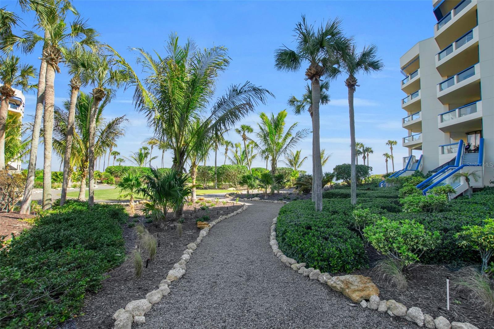 Image 55 of 69 For 2110 Harbourside Drive 523