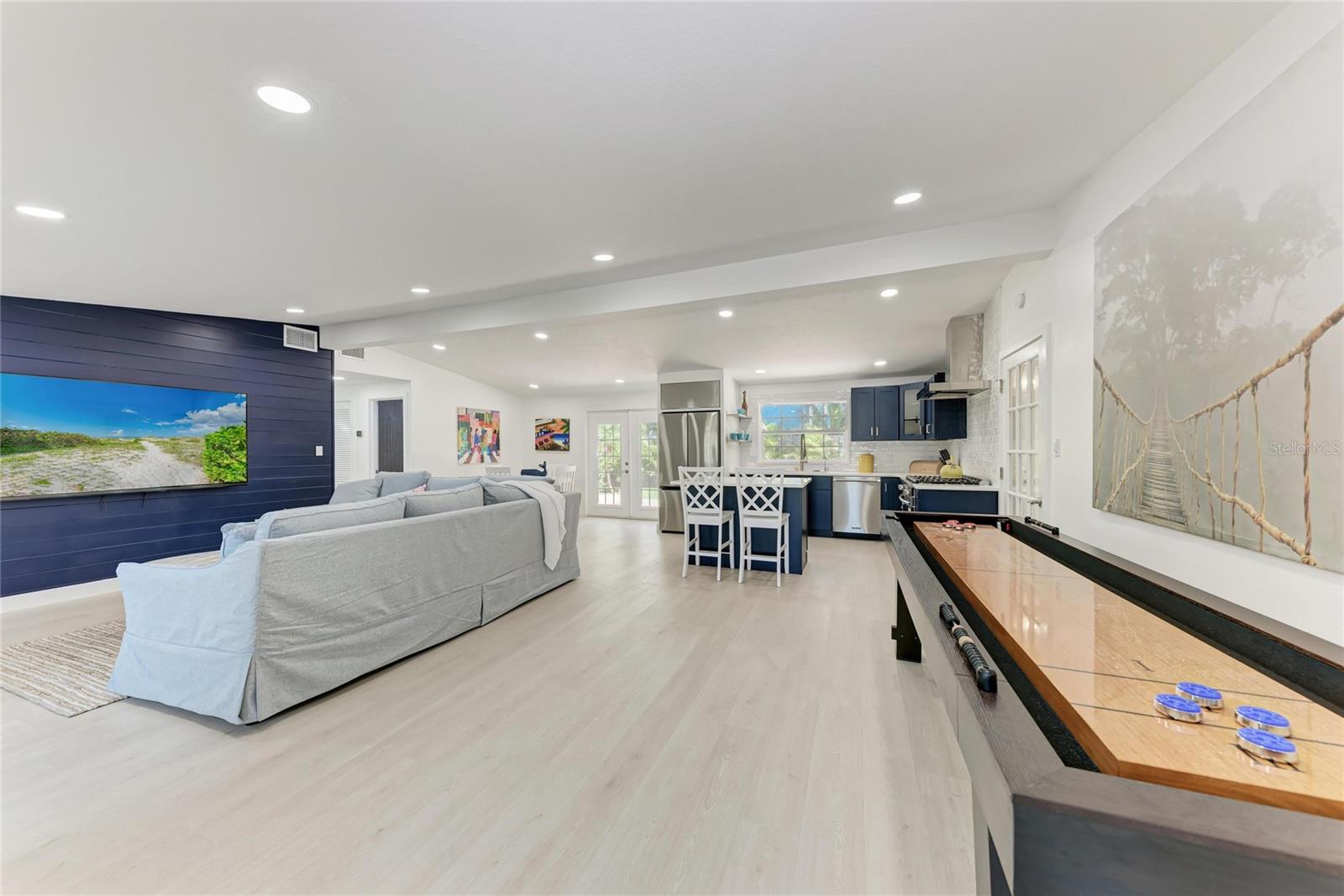 Image 5 of 58 For 6931 Magellan Way