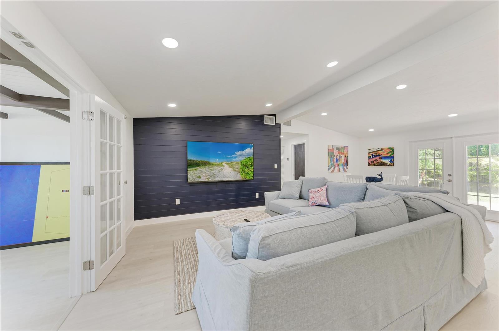 Image 6 of 58 For 6931 Magellan Way