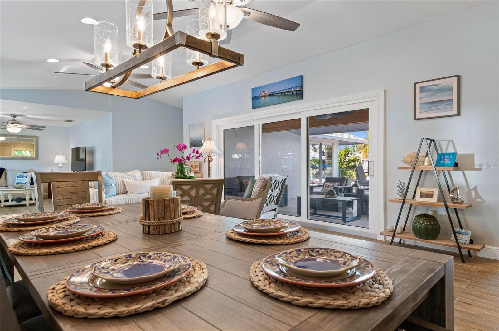 Image 15 of 81 For 607 North Point Drive