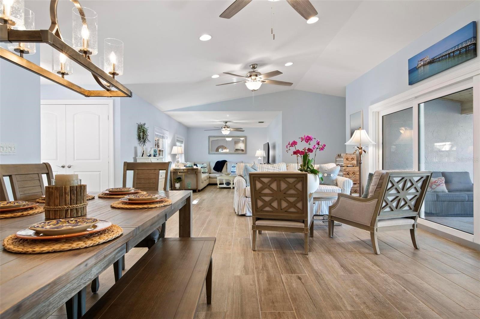 Image 18 of 81 For 607 North Point Drive