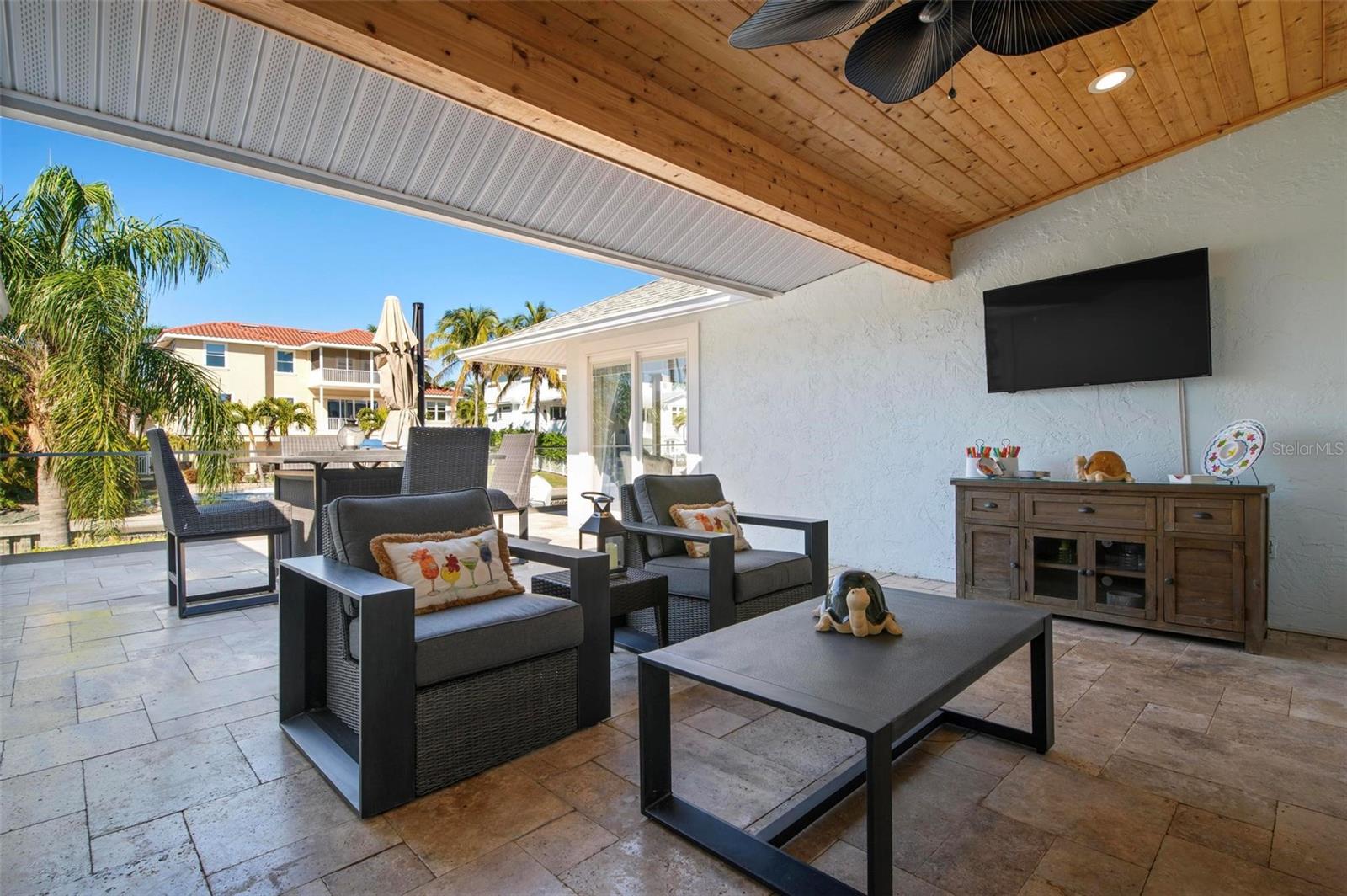 Image 38 of 81 For 607 North Point Drive