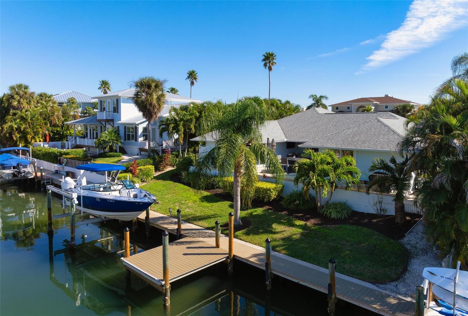 Image 4 of 81 For 607 North Point Drive