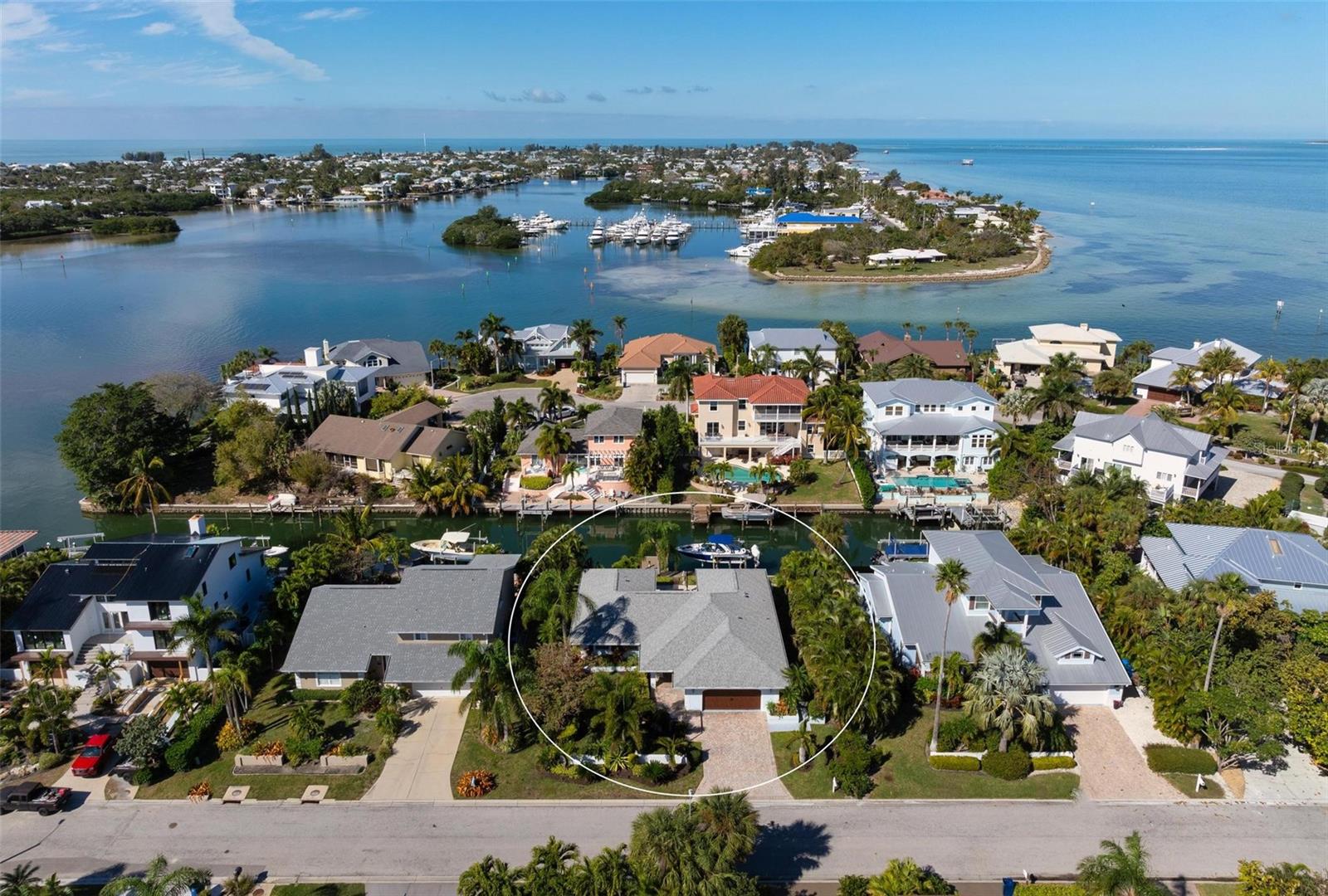 Image 47 of 81 For 607 North Point Drive