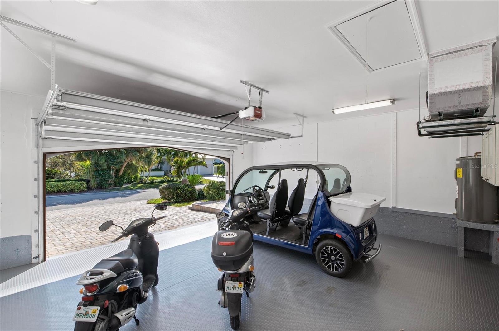 Image 54 of 81 For 607 North Point Drive