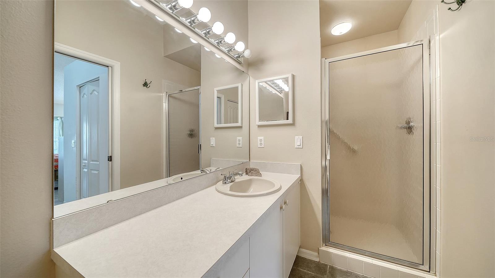 Image 25 of 56 For 9489 Millbank Drive 2623