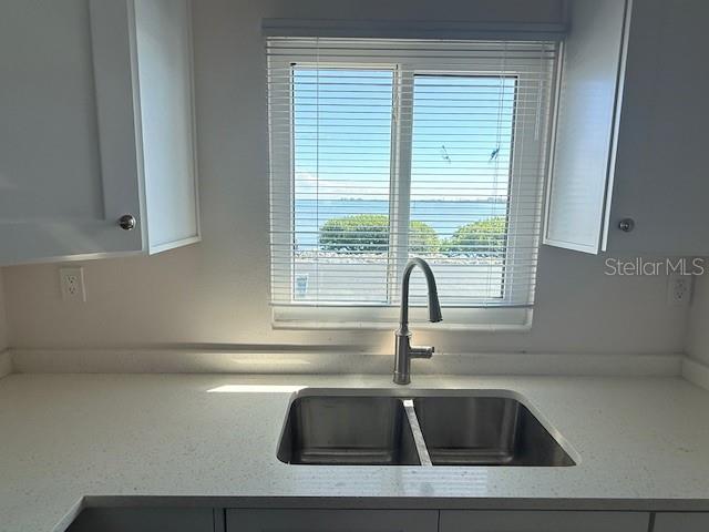 Image 4 of 18 For 747 Saint Judes Drive S 2