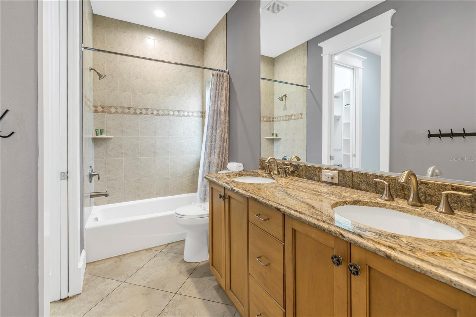 Image 18 of 50 For 105 4th Street S