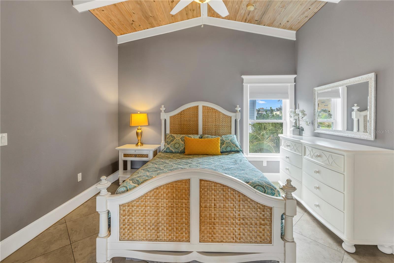 Image 22 of 50 For 105 4th Street S