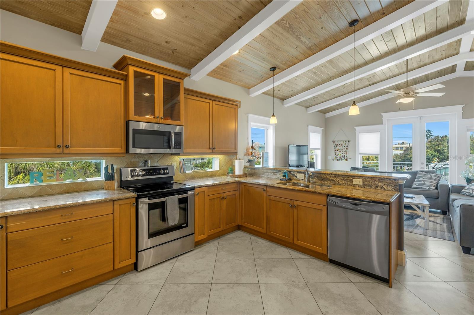 Image 9 of 50 For 105 4th Street S