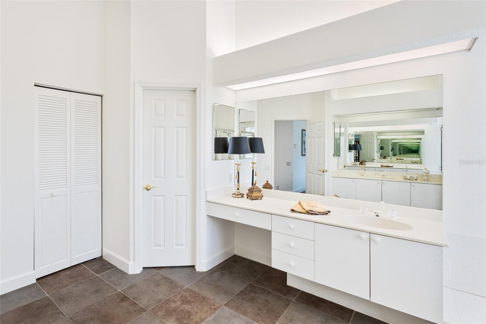 Image 40 of 65 For 8732 54th Avenue E