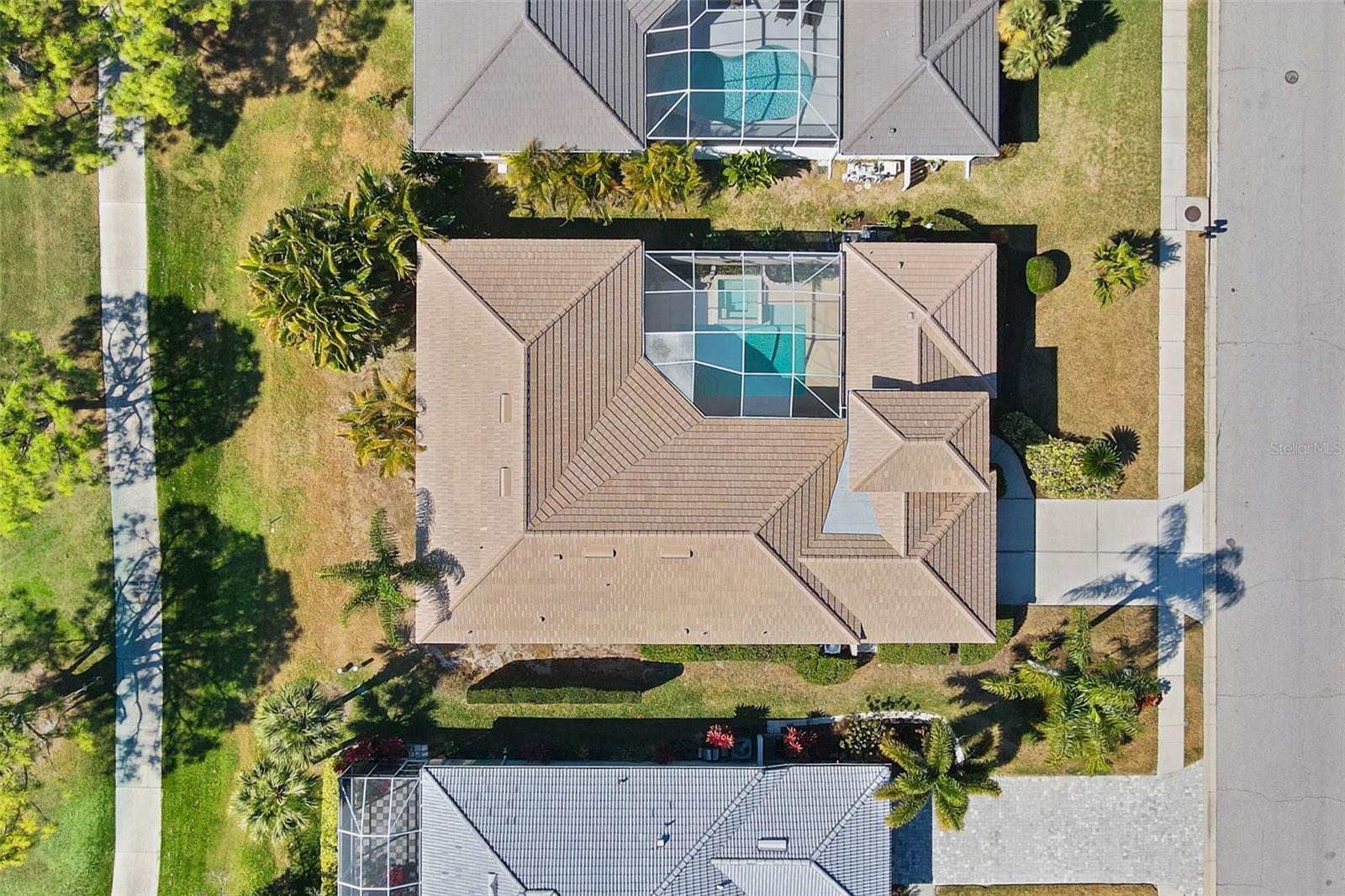 Image 9 of 65 For 8732 54th Avenue E