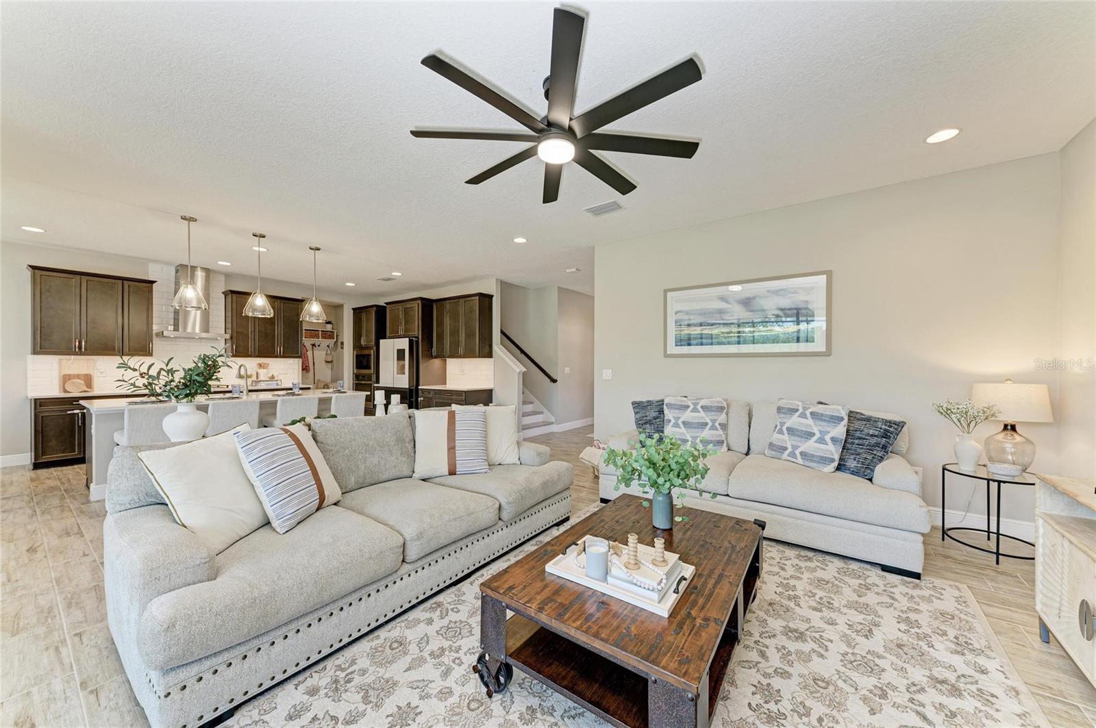 Image 17 of 81 For 12664 Oak Hill Way