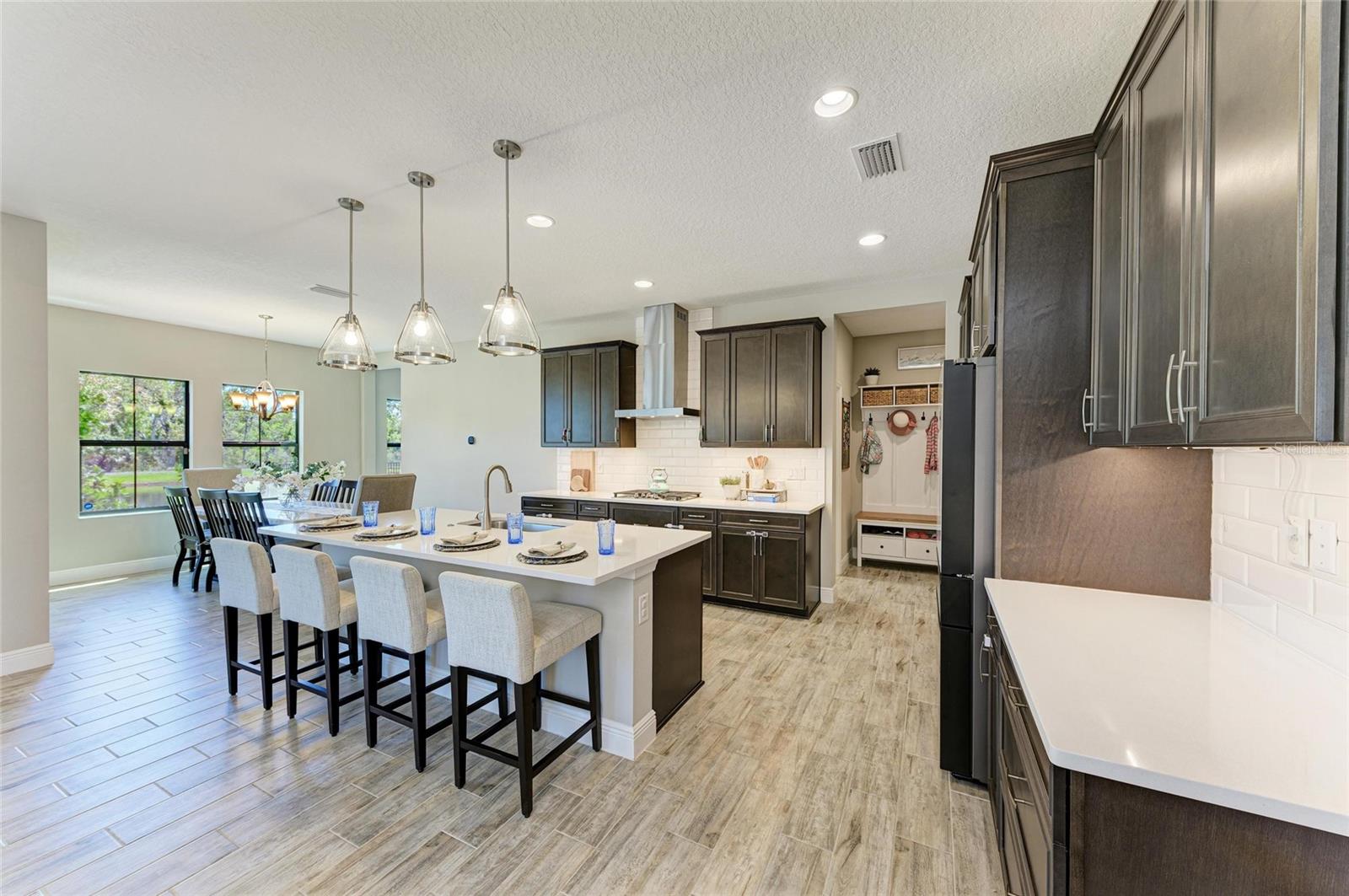 Image 19 of 81 For 12664 Oak Hill Way