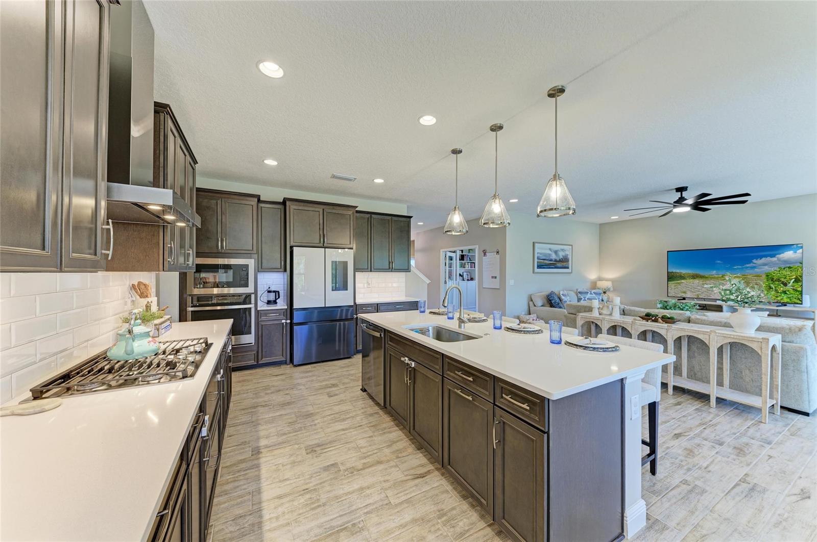 Image 22 of 81 For 12664 Oak Hill Way