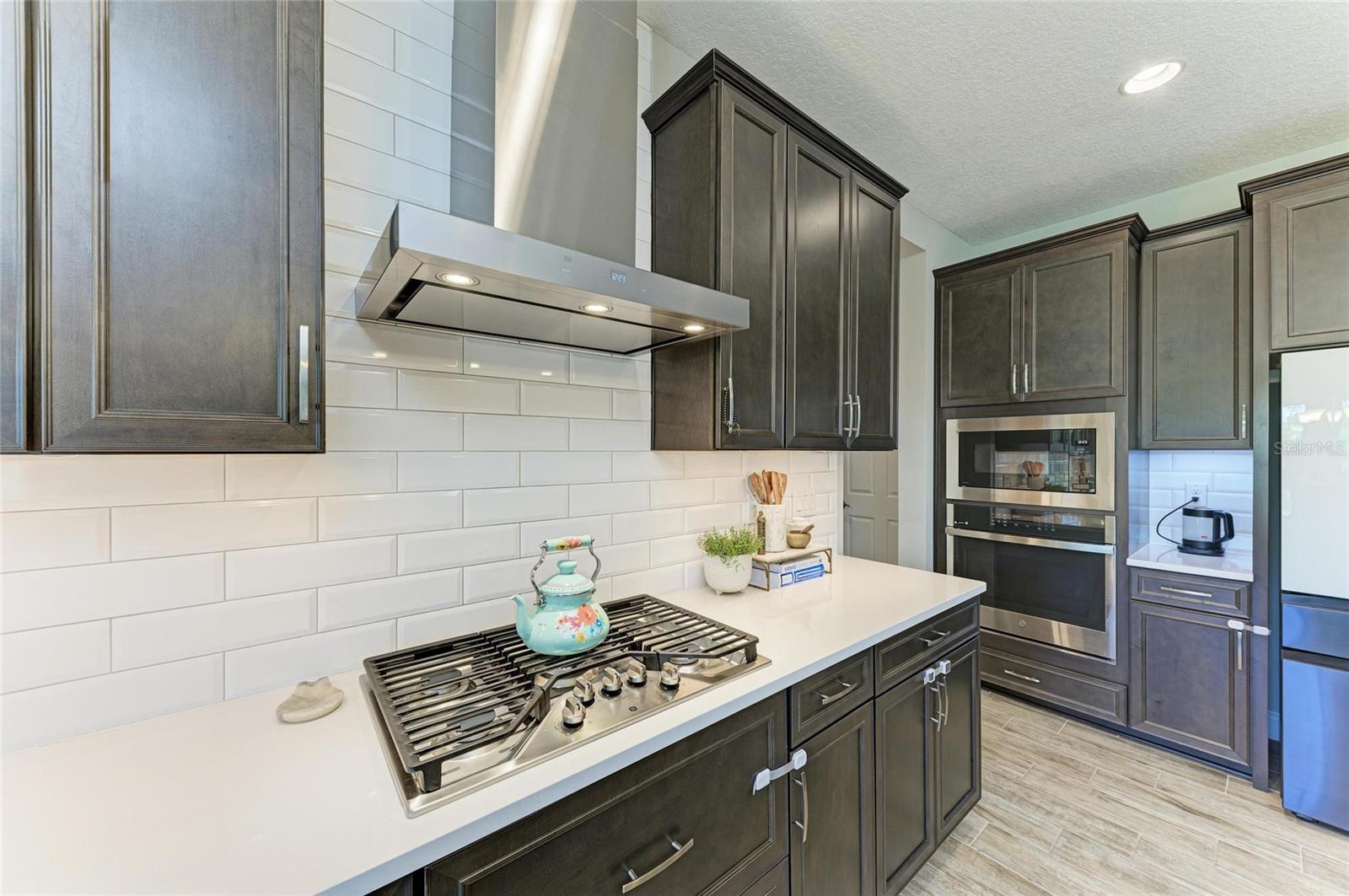 Image 23 of 81 For 12664 Oak Hill Way