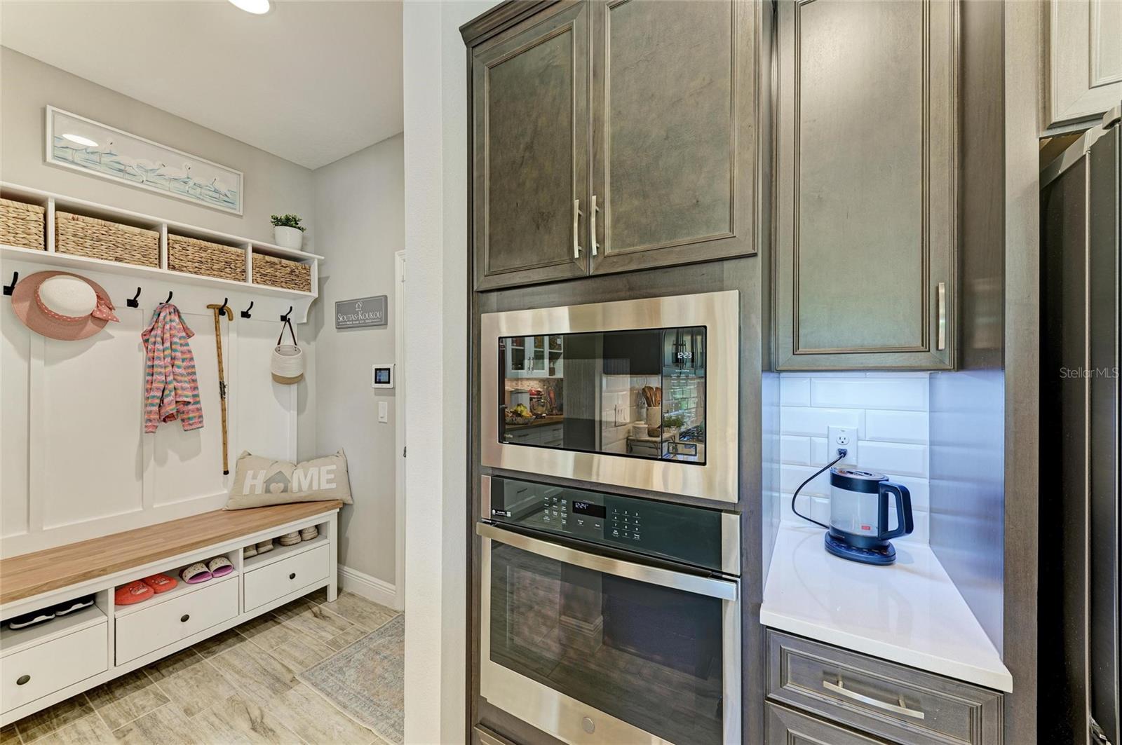 Image 24 of 81 For 12664 Oak Hill Way