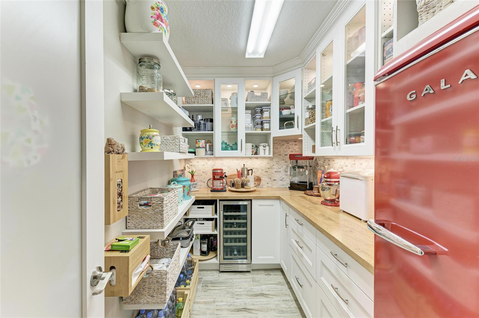 Image 26 of 81 For 12664 Oak Hill Way