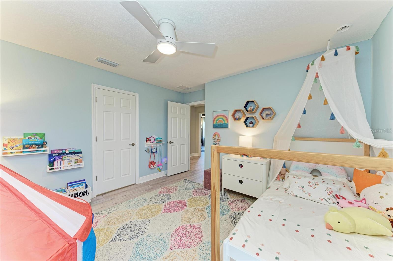 Image 56 of 81 For 12664 Oak Hill Way