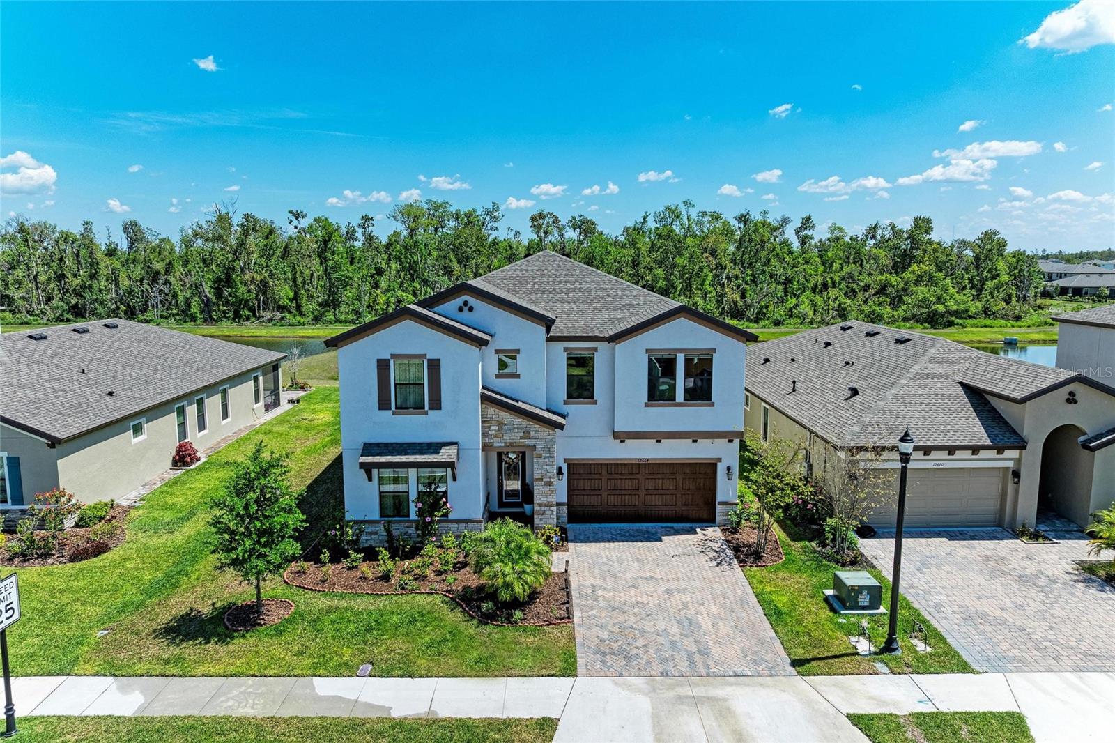 Image 7 of 81 For 12664 Oak Hill Way