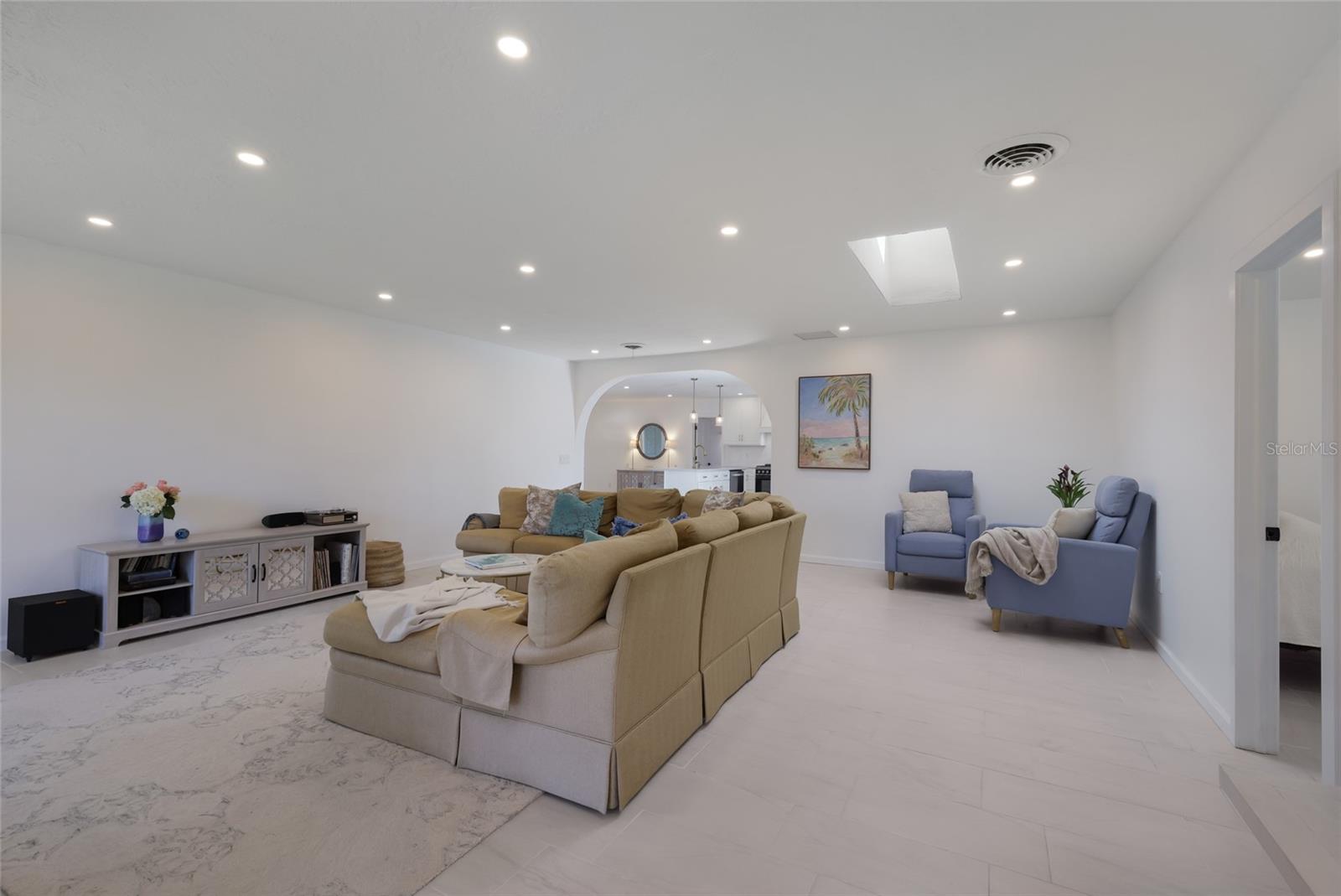 Image 17 of 56 For 4715 7th Avenue W